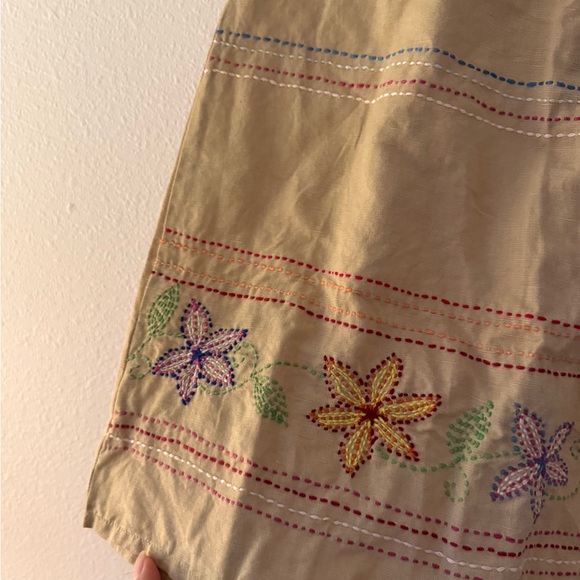 Y2K Roxy Beige linen Embroidered Mini Dress with Red Straps - Picture 4 of 5